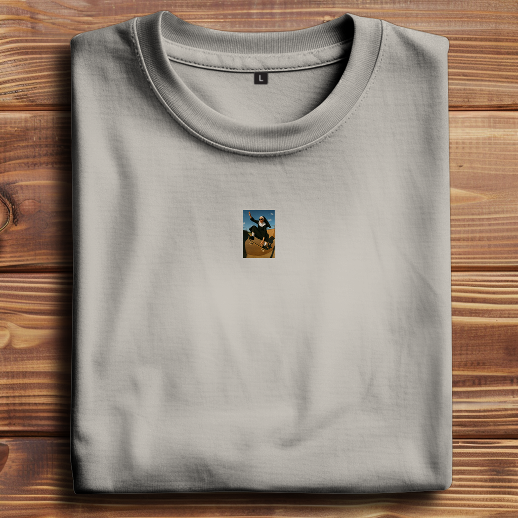 Oversize T-Shirt Skating Nun