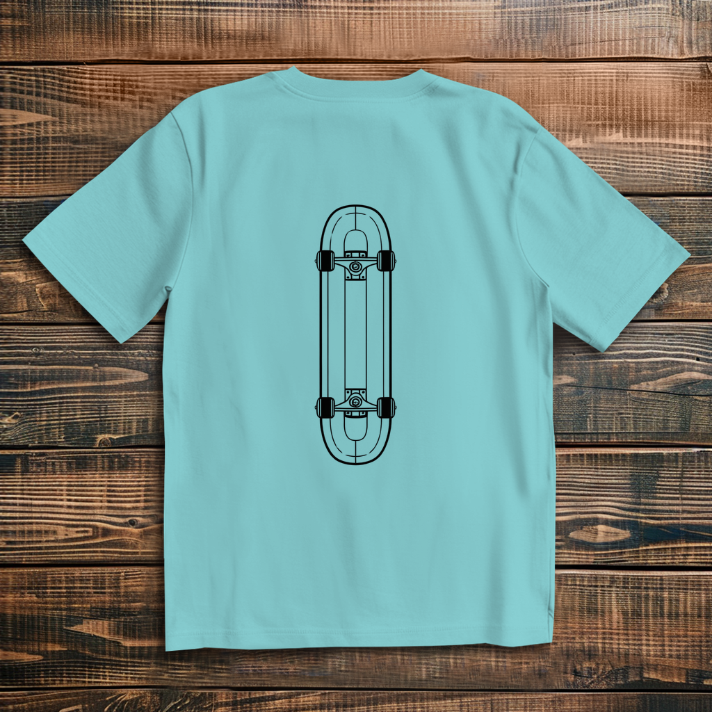 Oversize t-shirt skateboard sketch