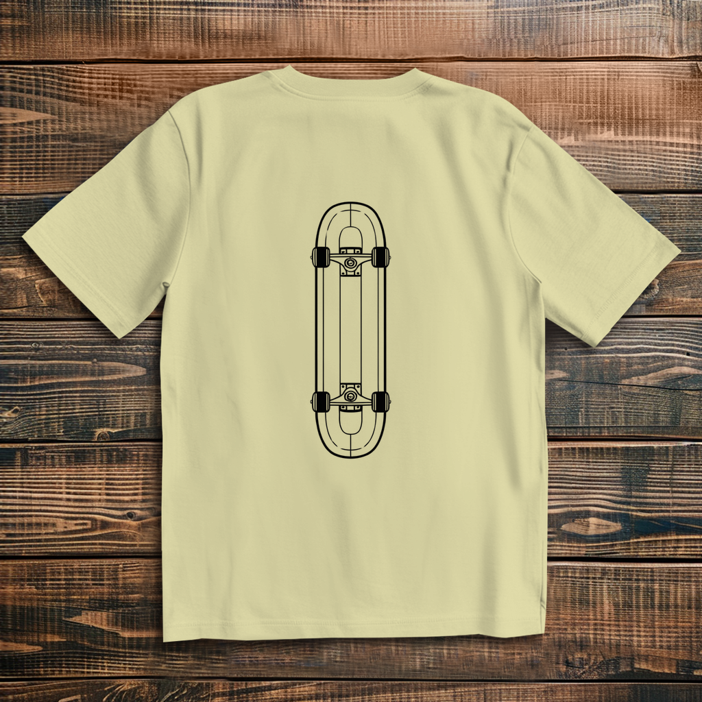 Oversize t-shirt skateboard sketch