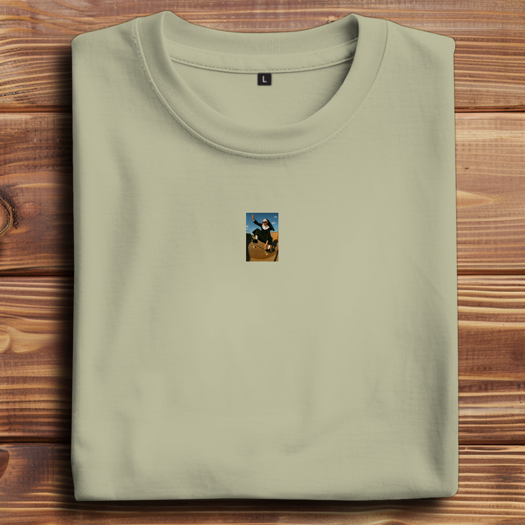 Oversize T-Shirt Skating Nun