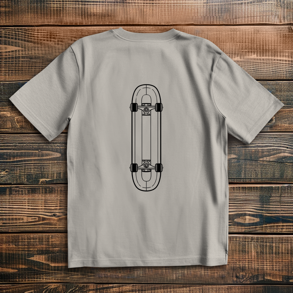Oversize t-shirt skateboard sketch