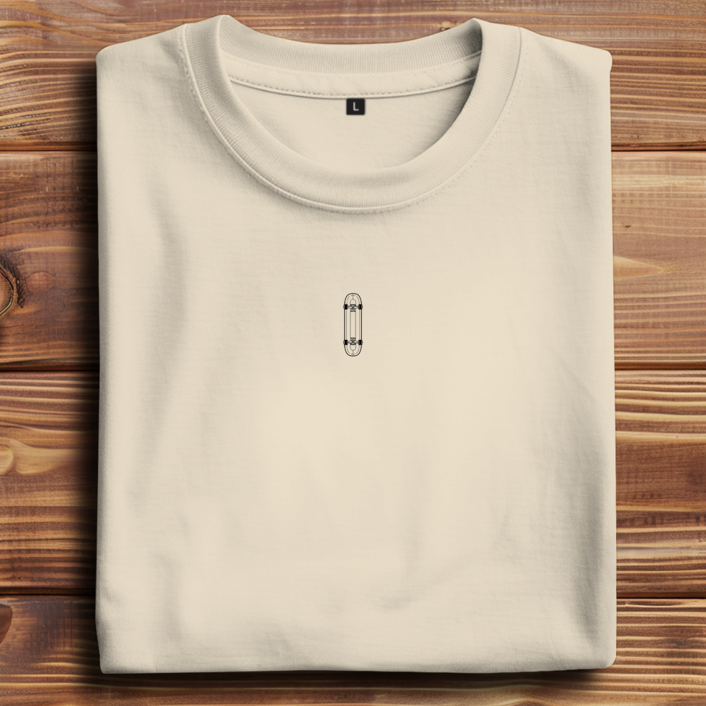 Oversize t-shirt skateboard sketch