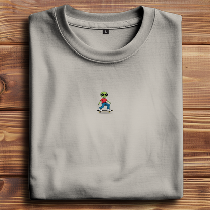 Oversized T-Shirt Skateboard Alien